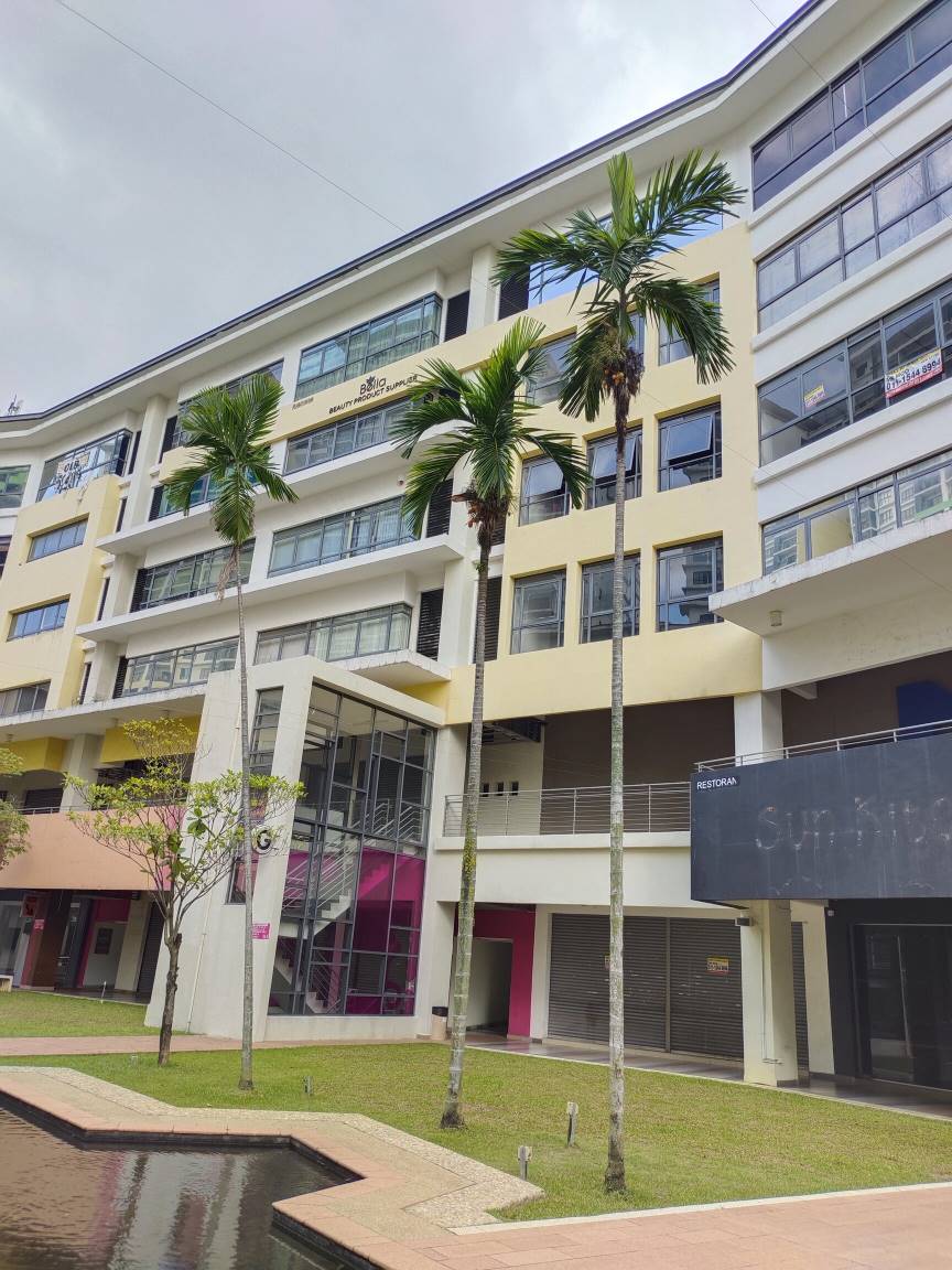 Puchong Setia Walk Office by Chee Hin - photo 7
