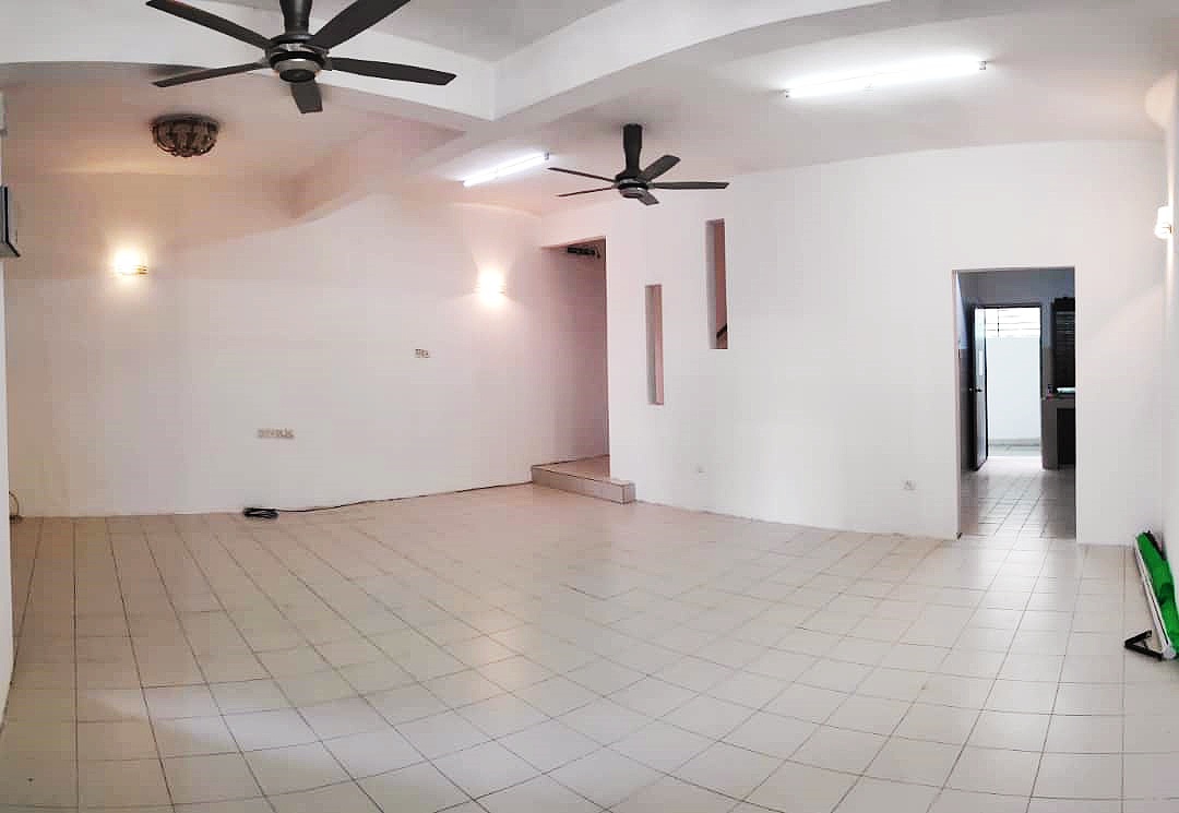2 Sty House Saujana Utama 3 by Matt - photo 3