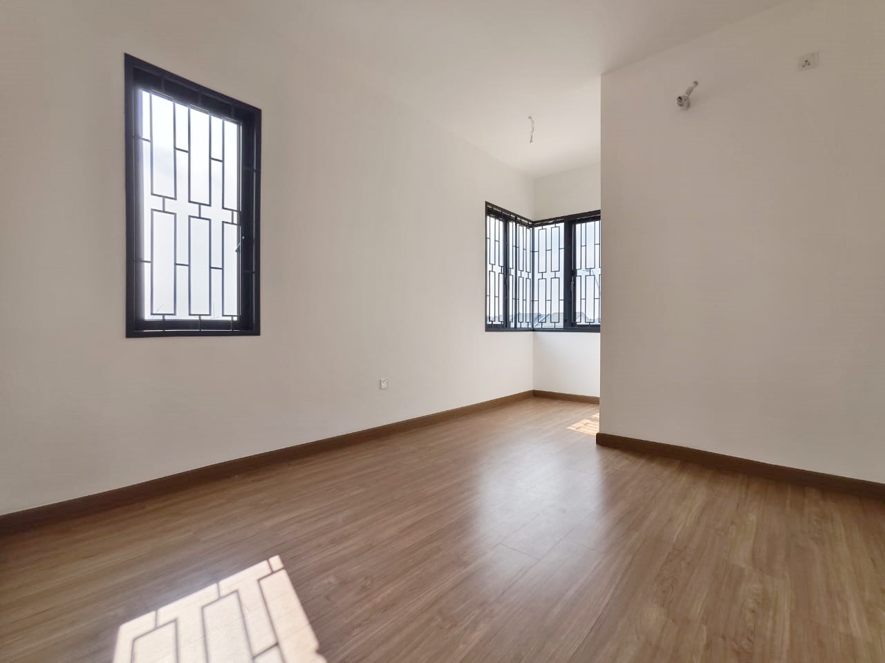 Corner Lot 2 Storey Elmina green 4 by Matt - photo 10