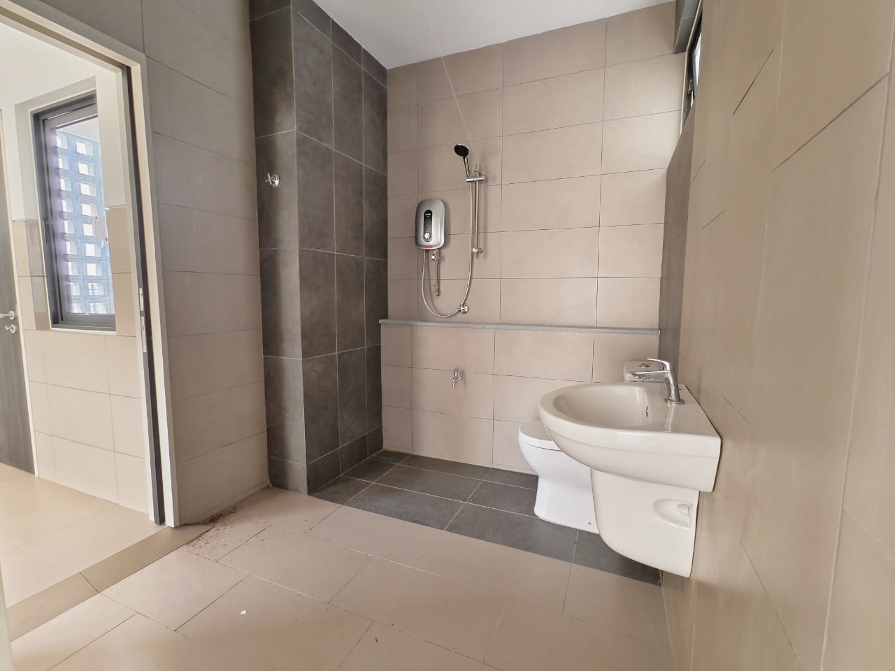 Corner Lot 2 Storey Elmina green 4 by Matt - photo 12