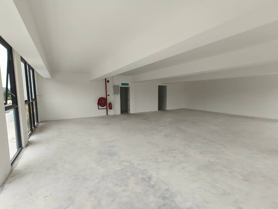Omni 2 Brand New 3 Sty Semi D Factory by Benson - photo 2