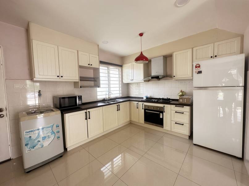 Corner 2 Sty Seri Coalfields Hibiscus1 by Kevin - photo 2
