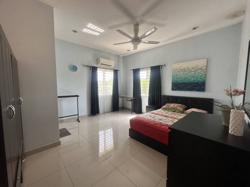 Corner 2 Sty Seri Coalfields Hibiscus1 by Kevin - photo 4