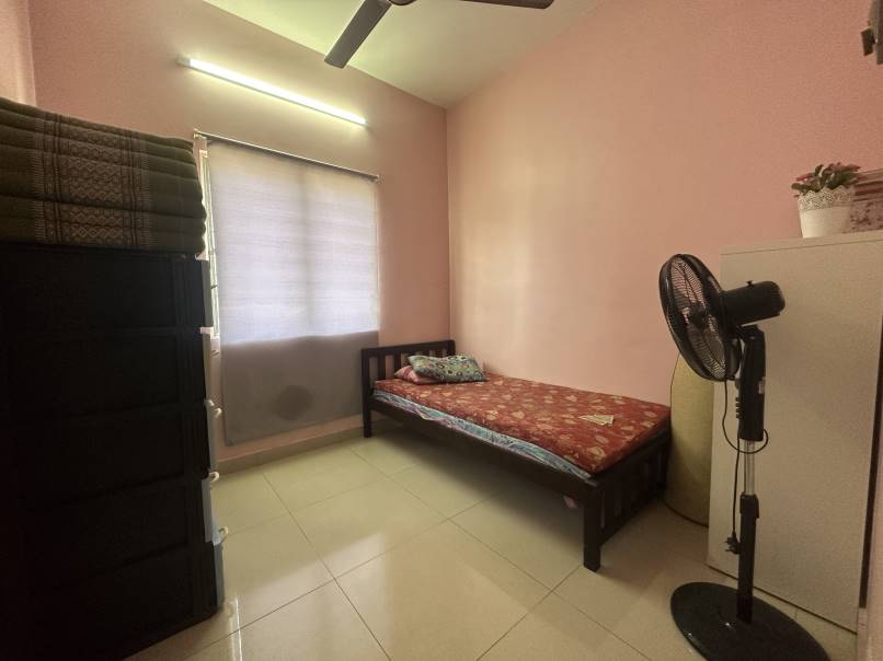 Corner 2 Sty Seri Coalfields Hibiscus1 by Kevin - photo 8