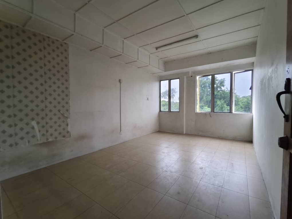 Second Floor Shoplot Bandar Country Home by Matt - photo 2