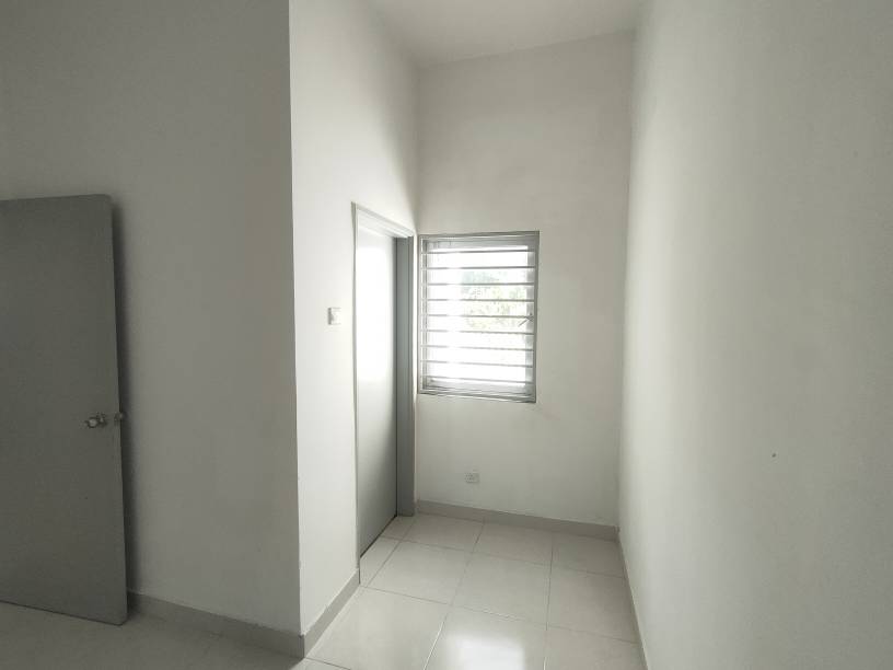 2 Storey Cherry Hillpark by Benson - photo 3