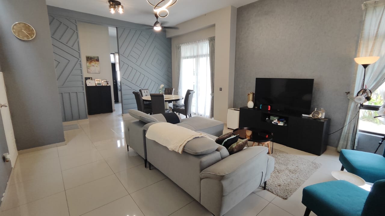 End Lot Full Furnish Graham Eco Grandeur by Matt - photo 5