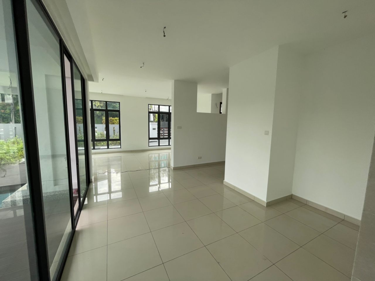 Taman Yarl, OUG - photo 7