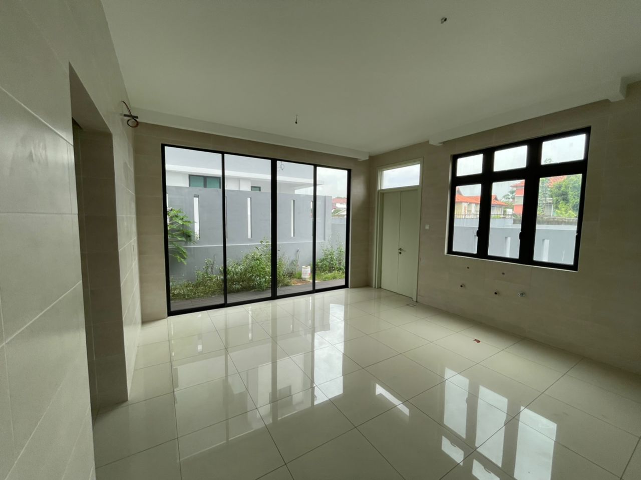 Taman Yarl, OUG - photo 8