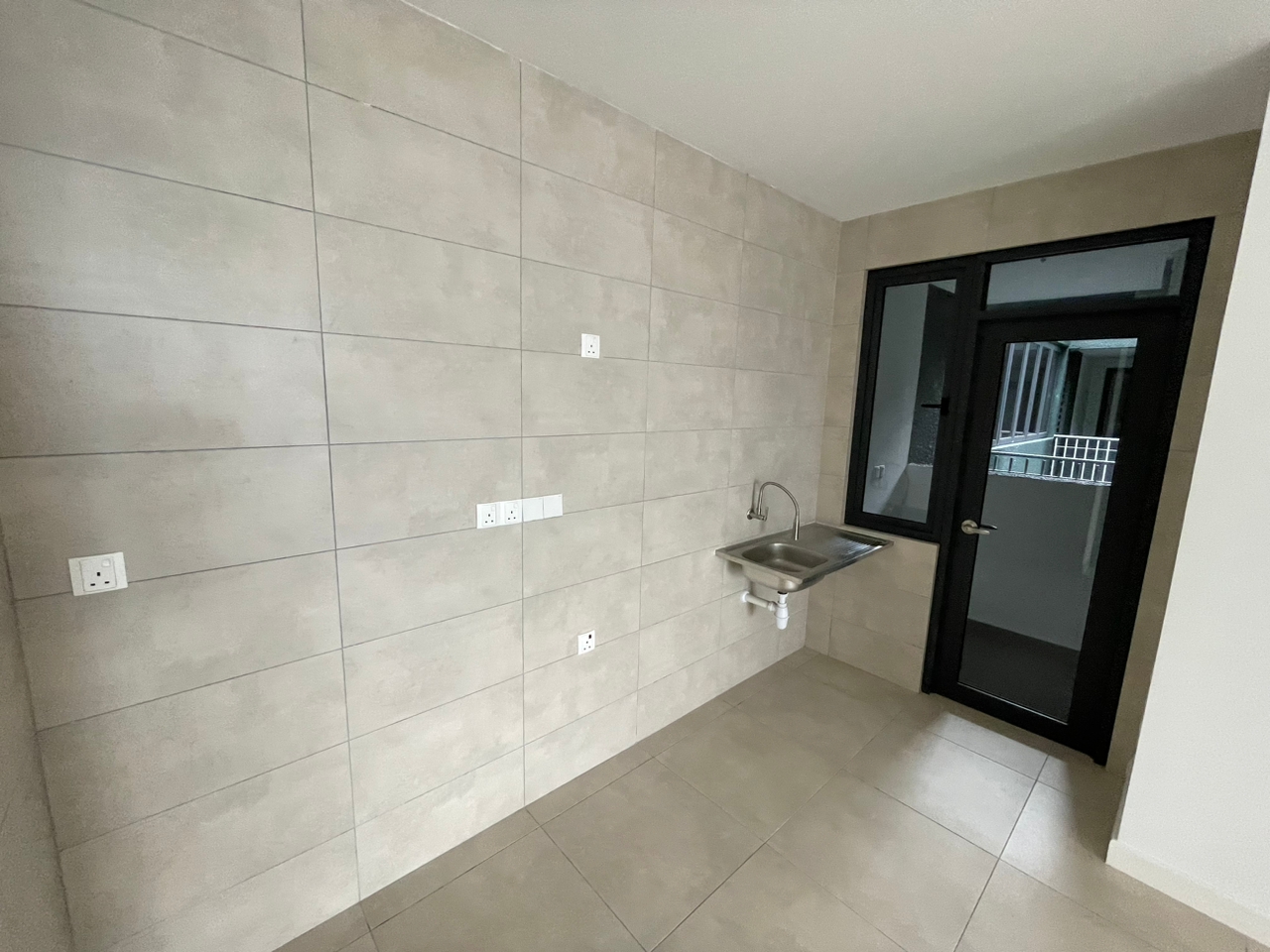 SkyMeridien Residences - photo 2