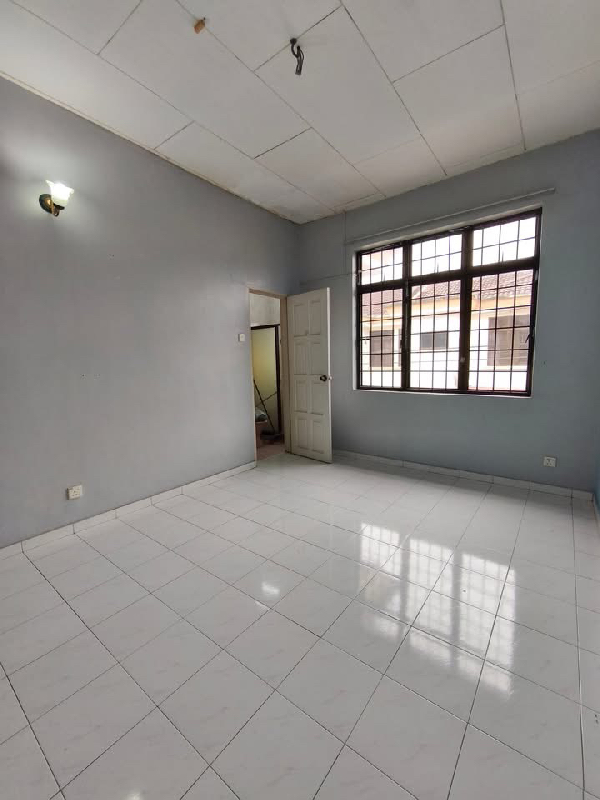 LAHAT PINJI MEWAH DOUBLE STOREY HOUSE FOR SALE - photo 11
