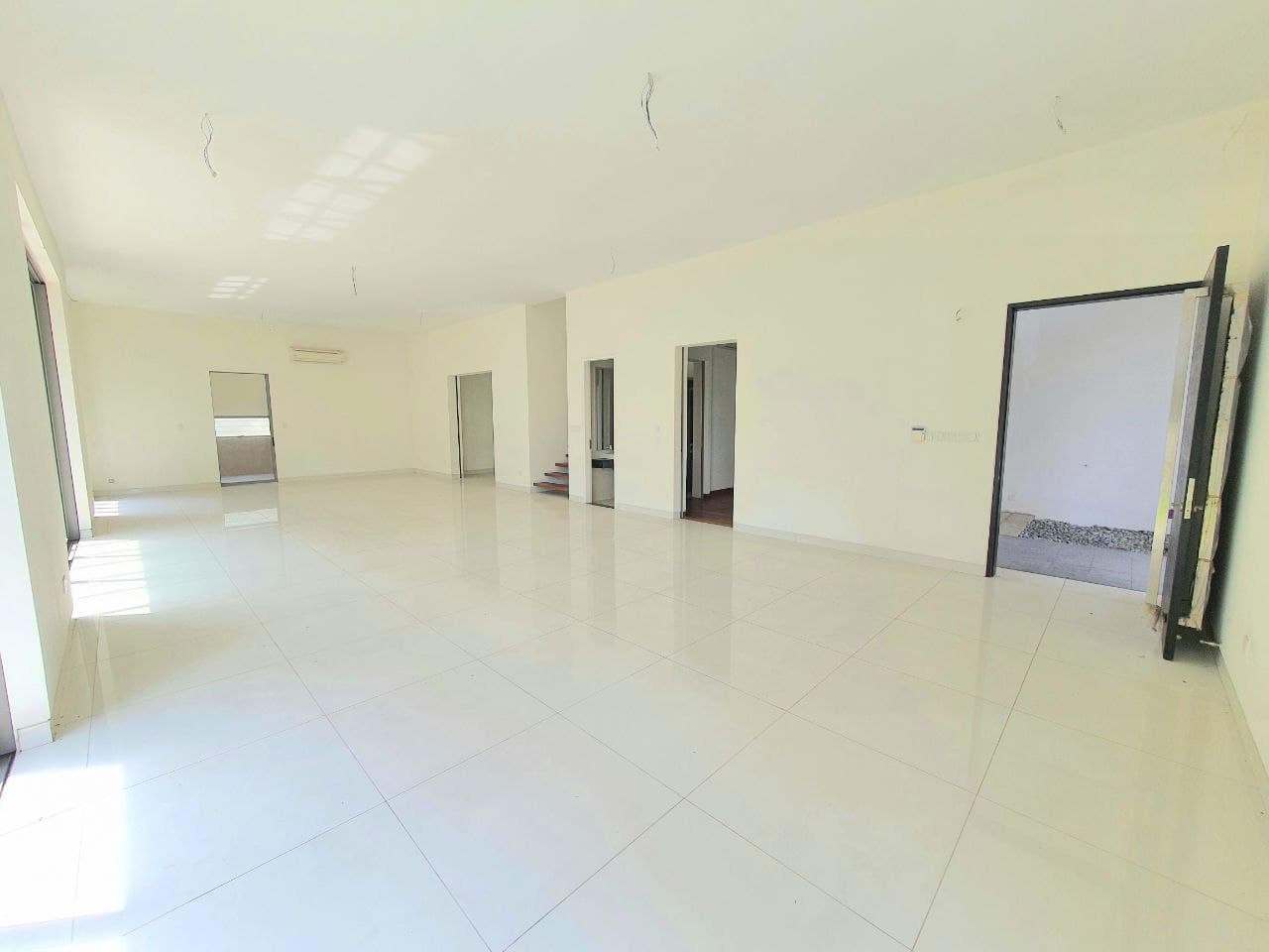 SPACIOUS 2 Storey Semi D Temasya Anggun Glenmarie - photo 6