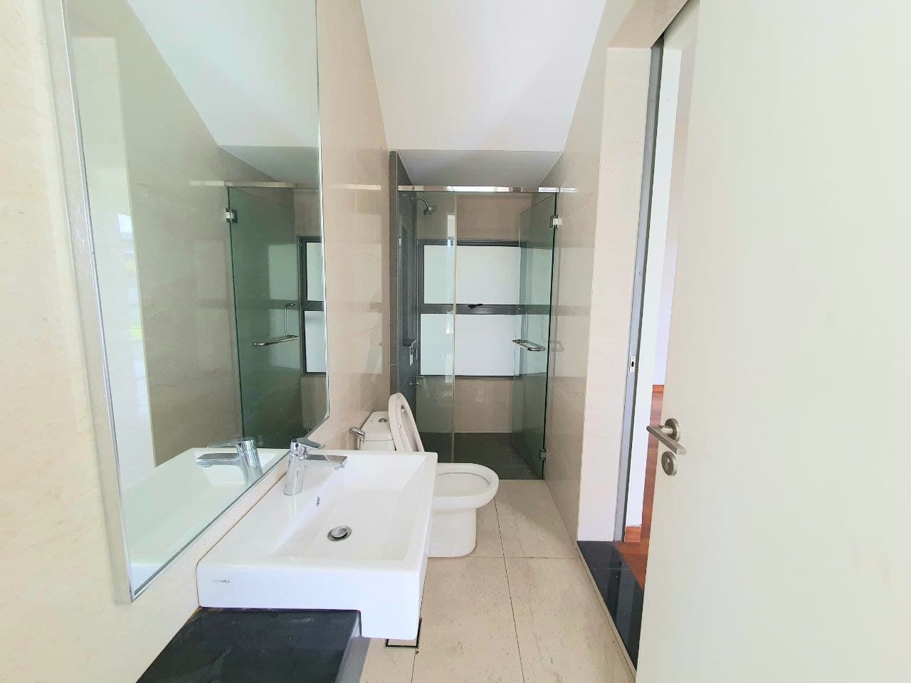 SPACIOUS 2 Storey Semi D Temasya Anggun Glenmarie - photo 9