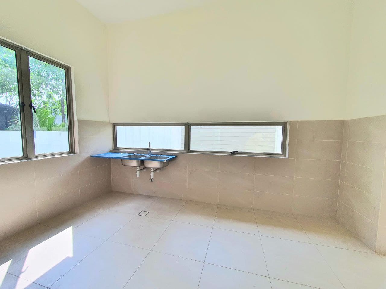 SPACIOUS 2 Storey Semi D Temasya Anggun Glenmarie - photo 10