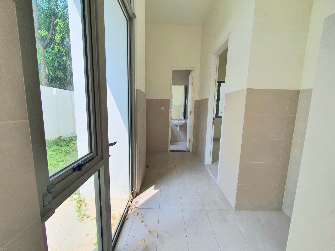 SPACIOUS 2 Storey Semi D Temasya Anggun Glenmarie - photo 13