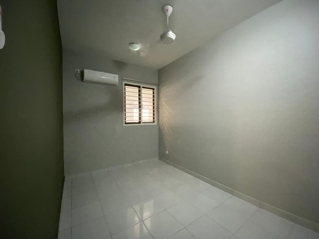 FACING POOL Ivory Residence Condo Mutiara Height - photo 11