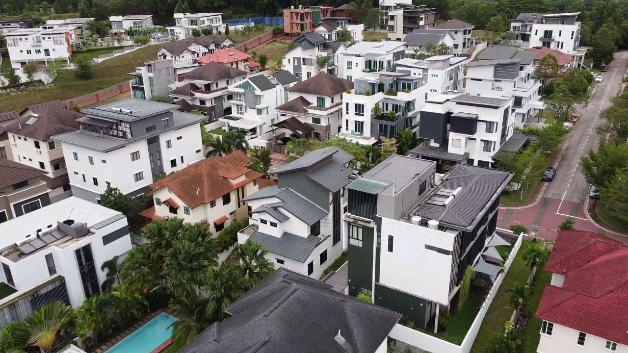 Intermediate Bungalow Land in Subang Heights West - photo 3