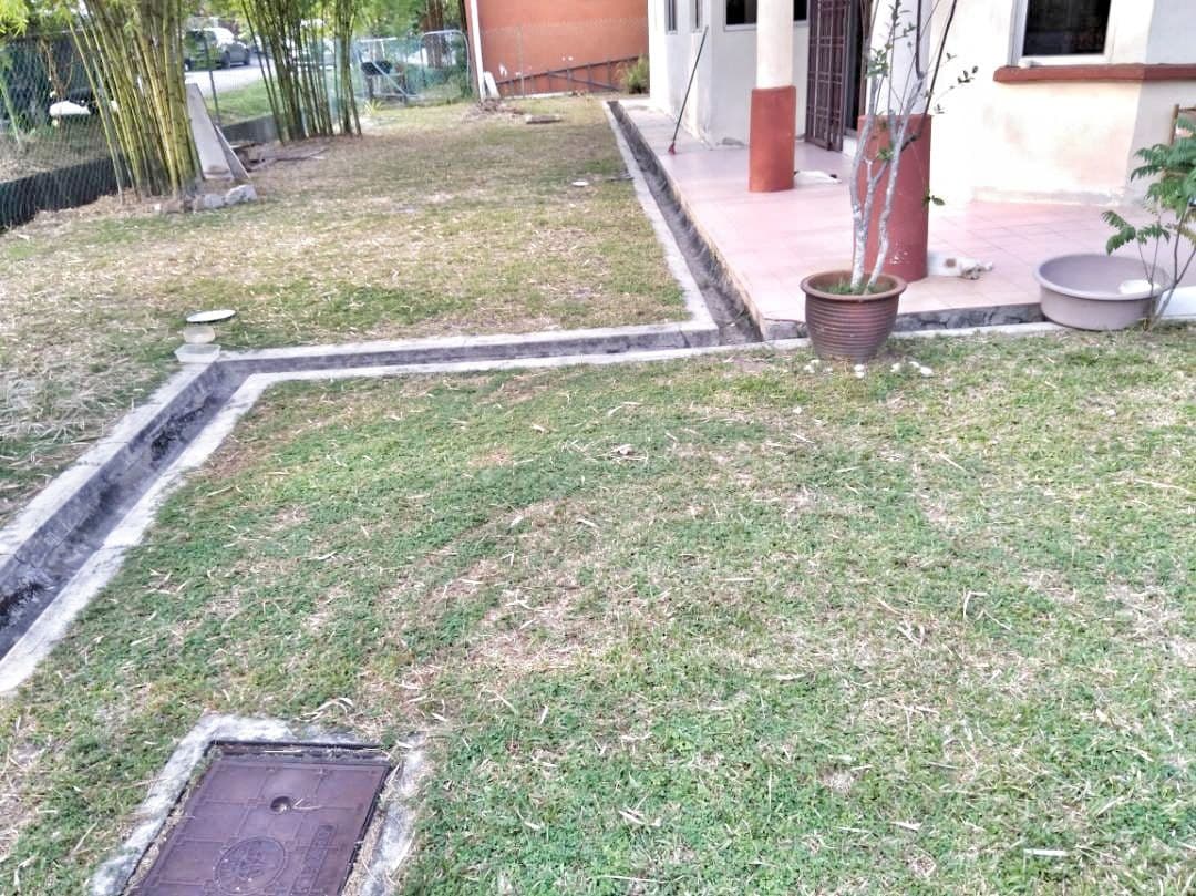 SINGLE STOREY SEMI D TAMAN DAHLIA SALAK TINGGI - photo 4
