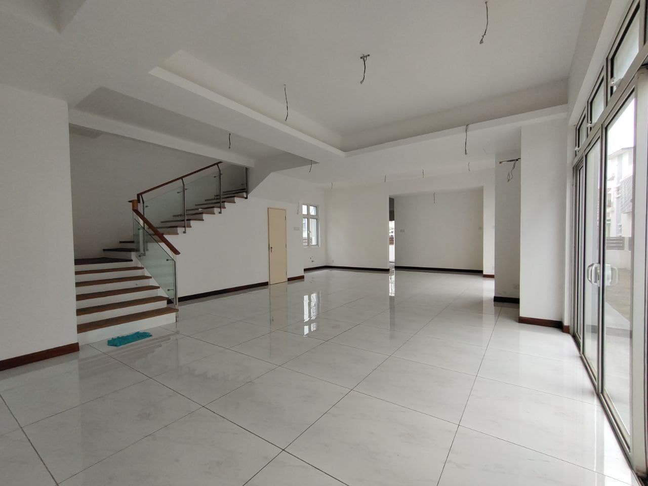 BRAND NEW 2 Storey Bungalow Casa Idaman Setia Alam - photo 4