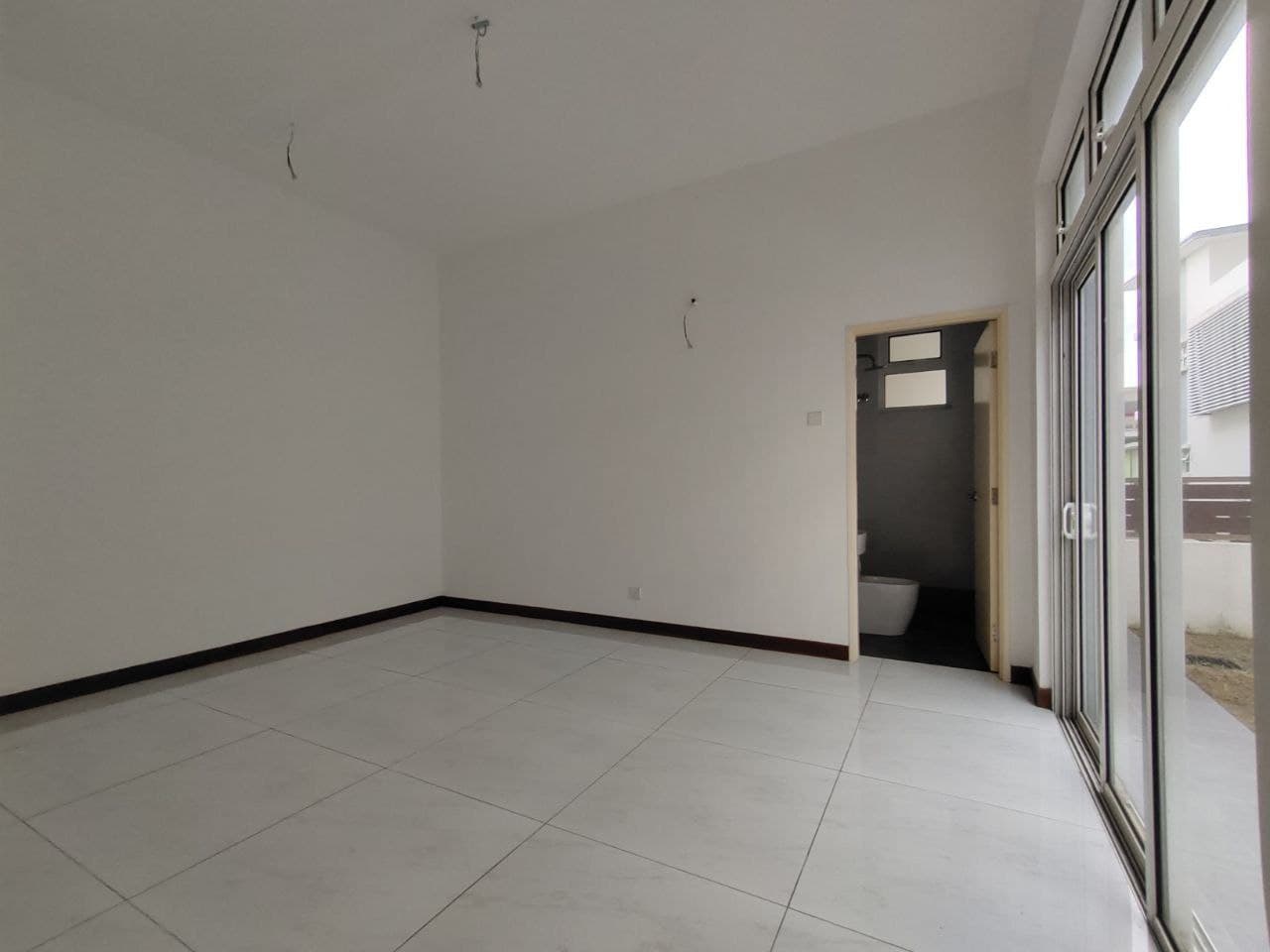 BRAND NEW 2 Storey Bungalow Casa Idaman Setia Alam - photo 8