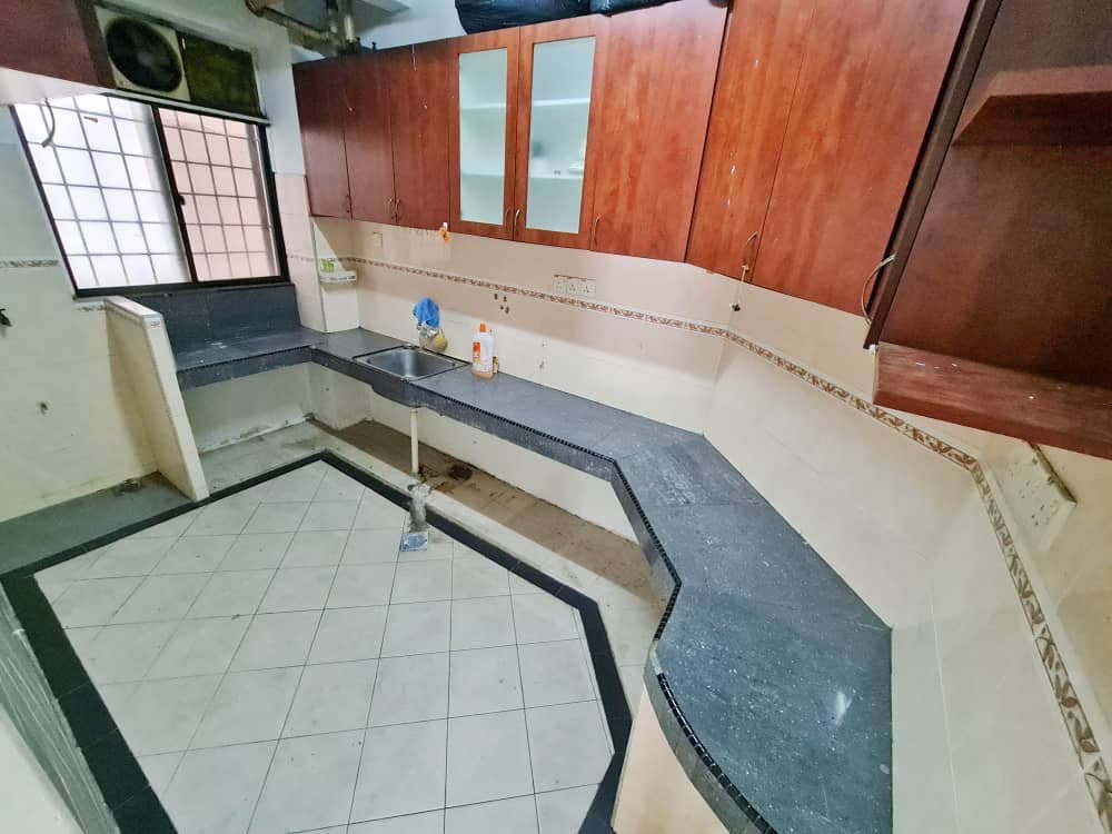 Sri Manja Court, Taman Sri Manja, Petaling Jaya - photo 6