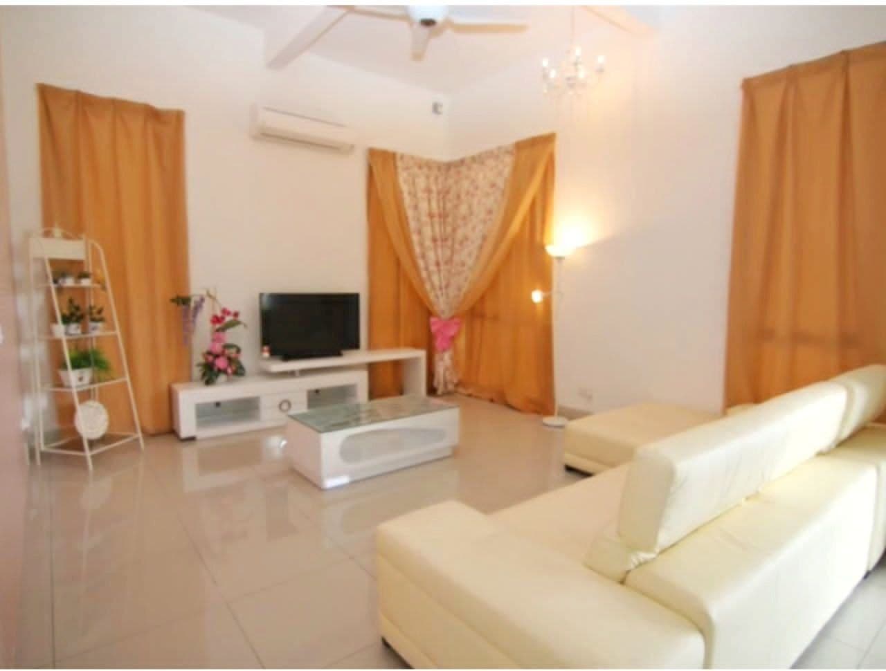 Bungalow House Villa Heights Equine Park - photo 4