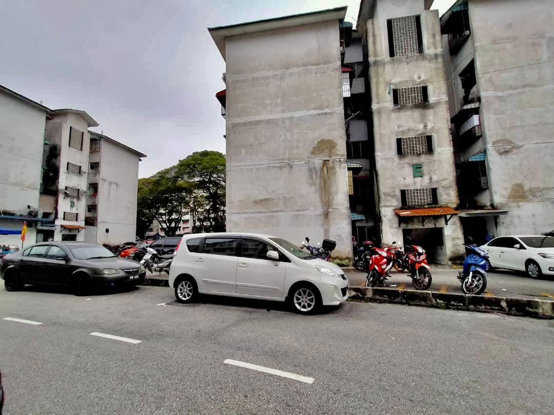 End Unit Flat Sri Cempaka Bandar Sri Damansara - photo 13