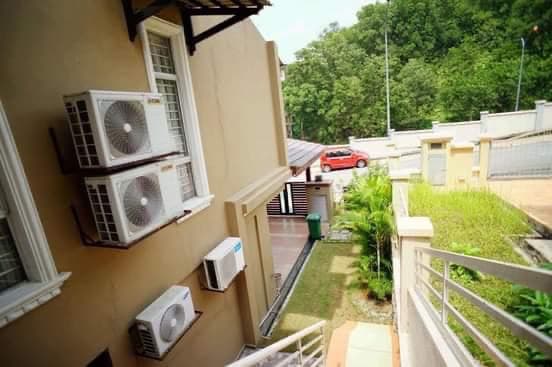 2 and Half Storey Semi D Saujana Villa, Kajang - photo 3