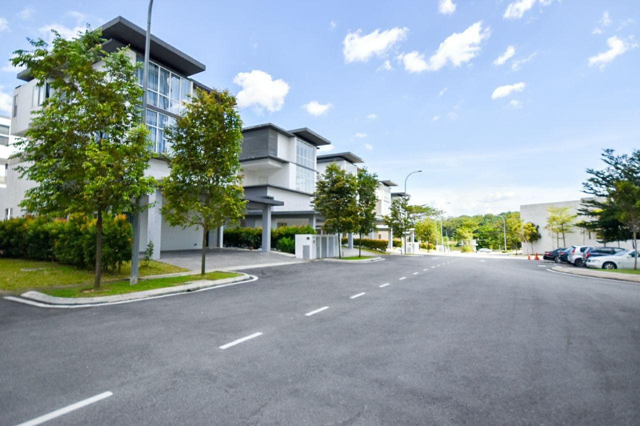 3 Storey Bungalow Garden Villa  Nilai - photo 2