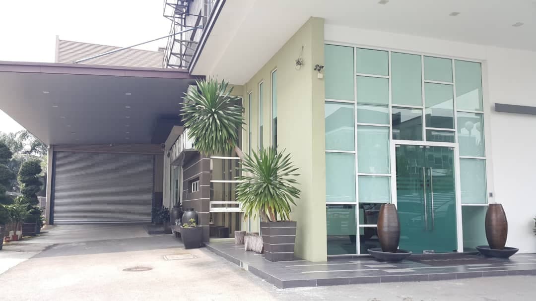 1 unit of Semi D Factory USJ 19 - photo 7