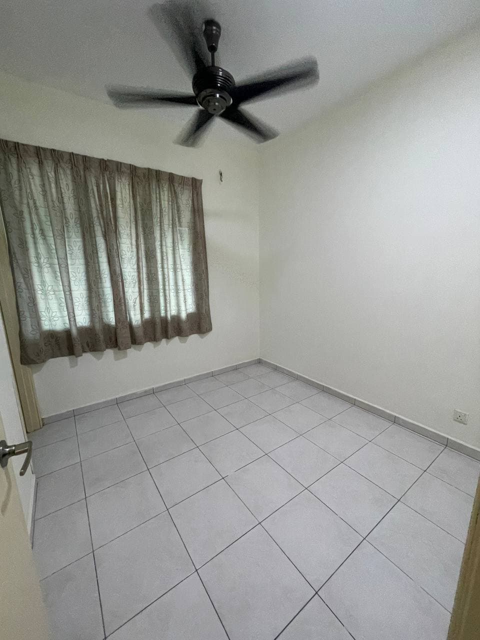 Condominium Avenue 2, Bandar Tun Hussein Onn - photo 5