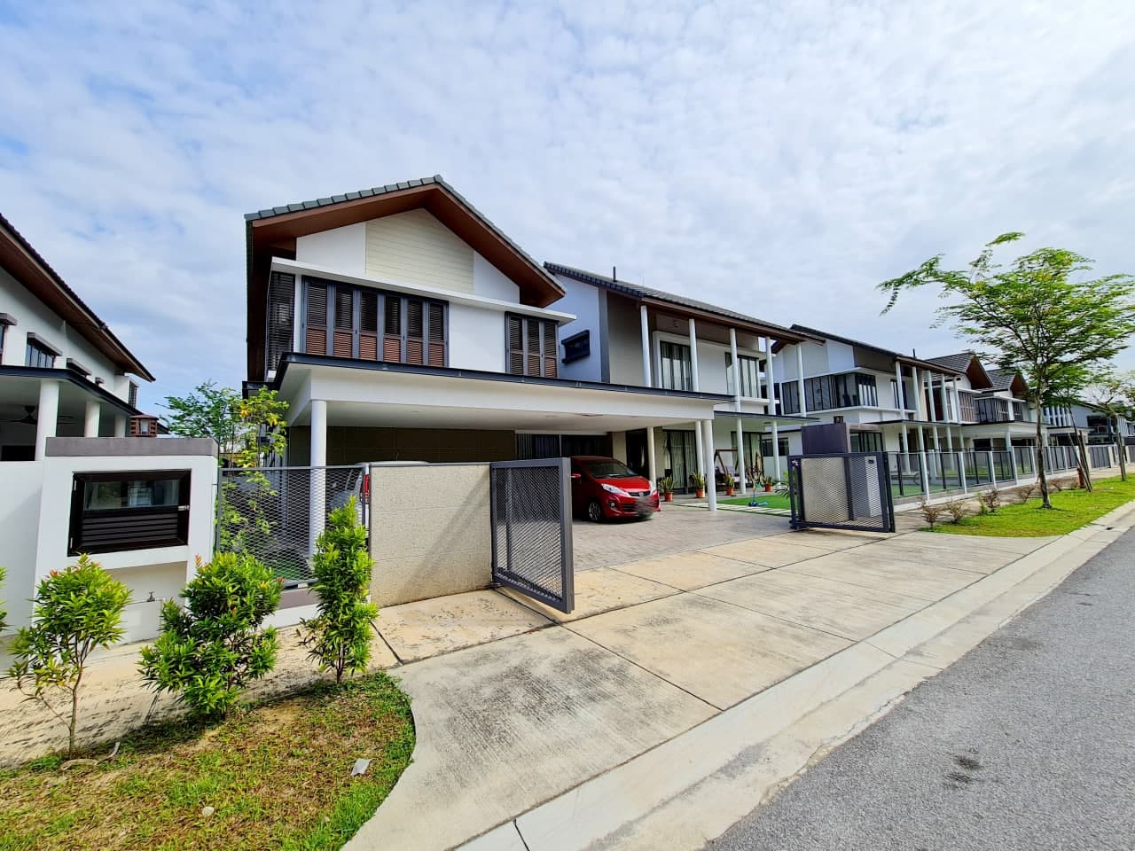 2 Storey Twin Bungalow, Tiana Elmina Gardens - photo 3