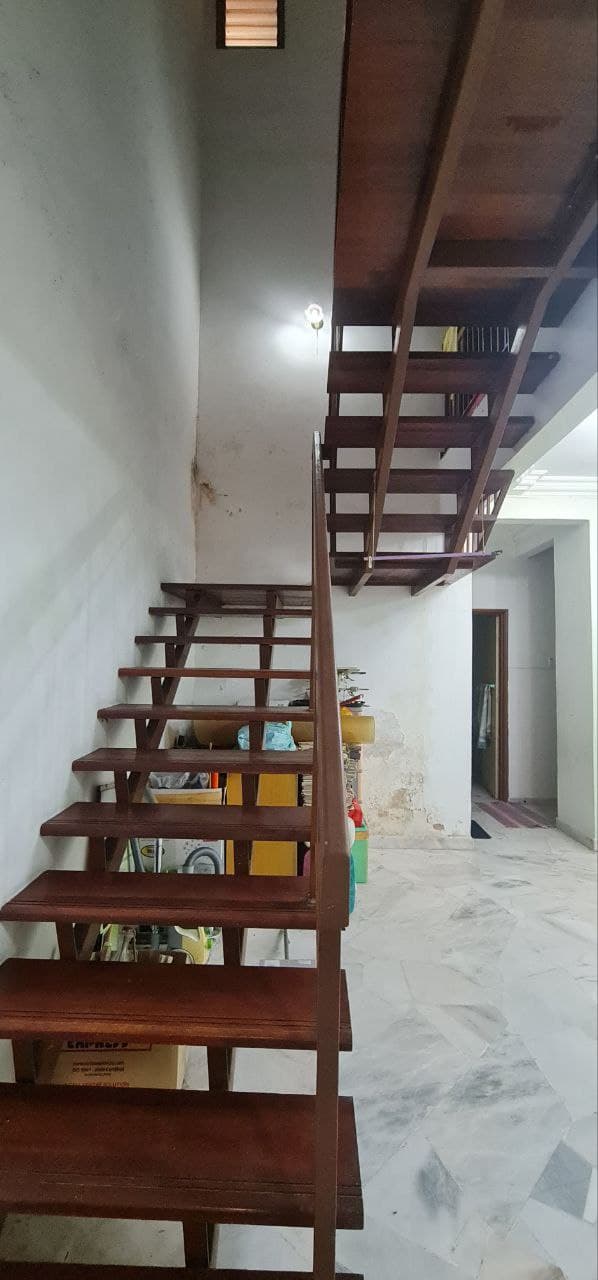 Double Storey Intermediate Renovated - photo 4