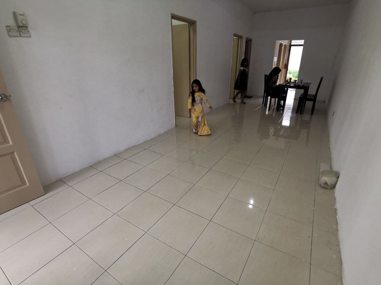 FACING OPEN Single Storey SP7, Bandar Saujana Putr - photo 3