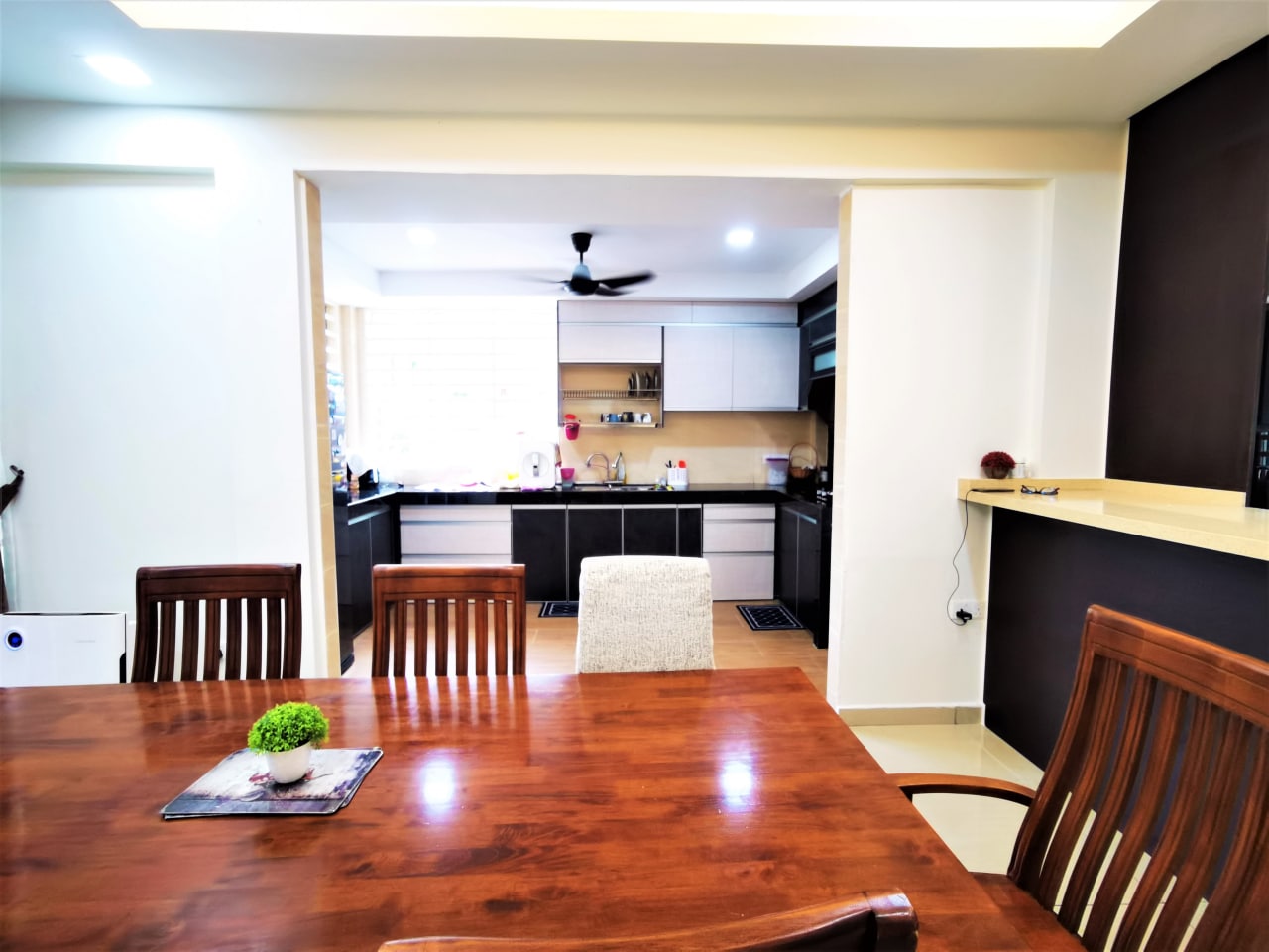 RENOVATED CORNER 3 Storey Terrace, Bangi Avenue 3 - photo 4
