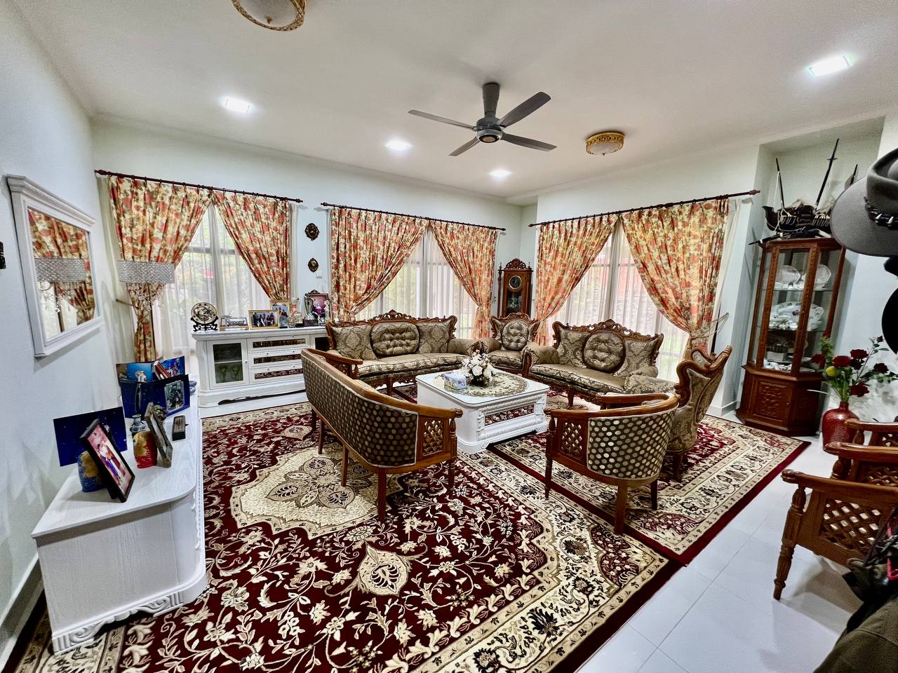 Facing Open Bungalow 2 Storey Sri Carcosa - photo 4