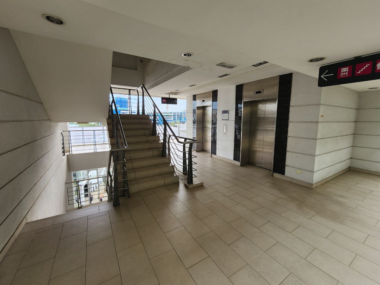 CORNER OFFICE LOT AYER 8 PRESINT 8 PUTRAJAYA LAKE - photo 2