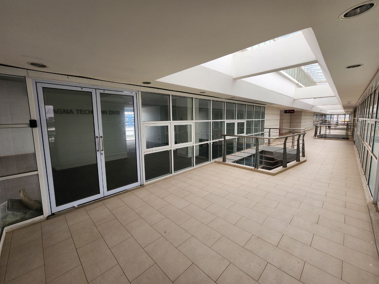 CORNER OFFICE LOT AYER 8 PRESINT 8 PUTRAJAYA LAKE - photo 3