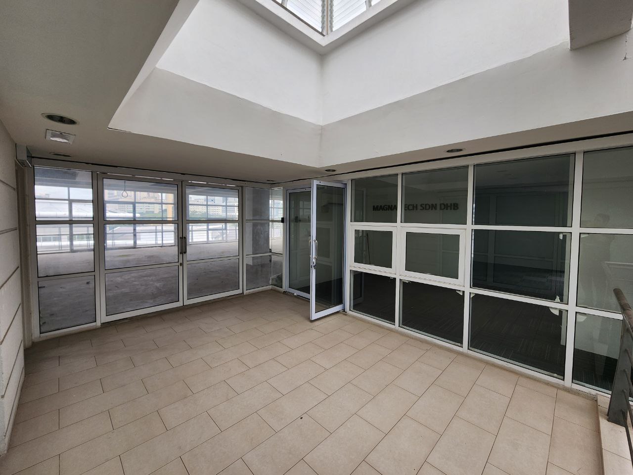 CORNER OFFICE LOT AYER 8 PRESINT 8 PUTRAJAYA LAKE - photo 7