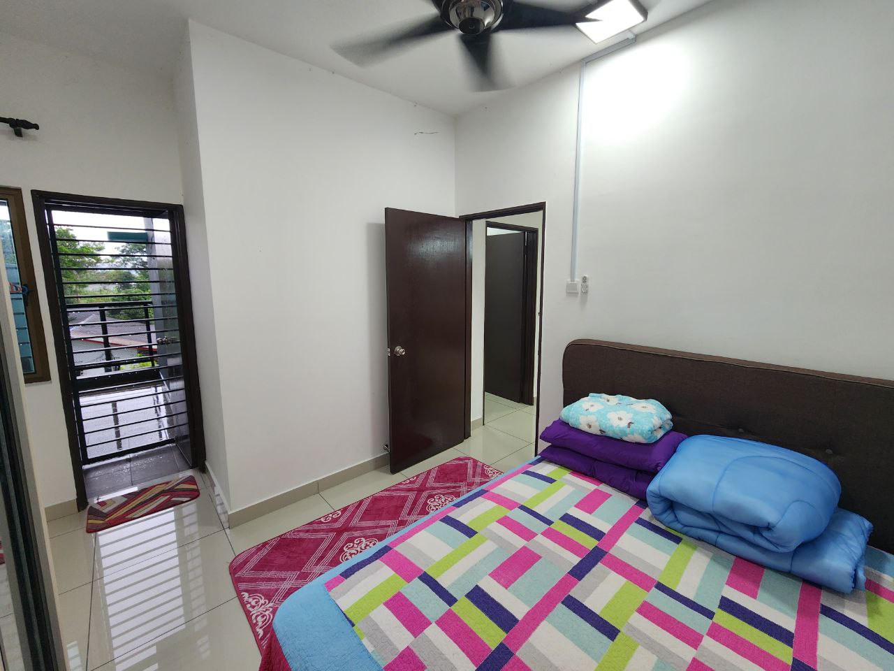 CORNER UNIT RESIDENSI ZAMRUD JALAN REKO KAJANG 2 - photo 5