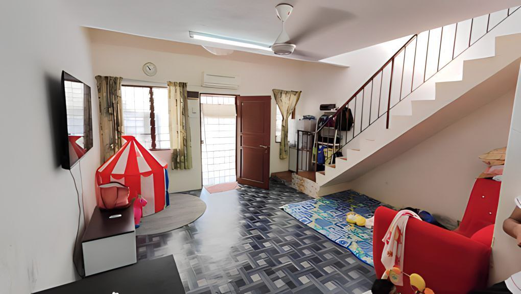 Double Storey Terrace Bandar Rinching, Semenyih - photo 2