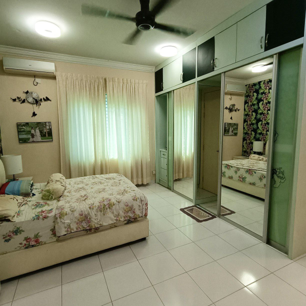 2 n half Storey Semi D Kristal Court Seksyen 7 - photo 6