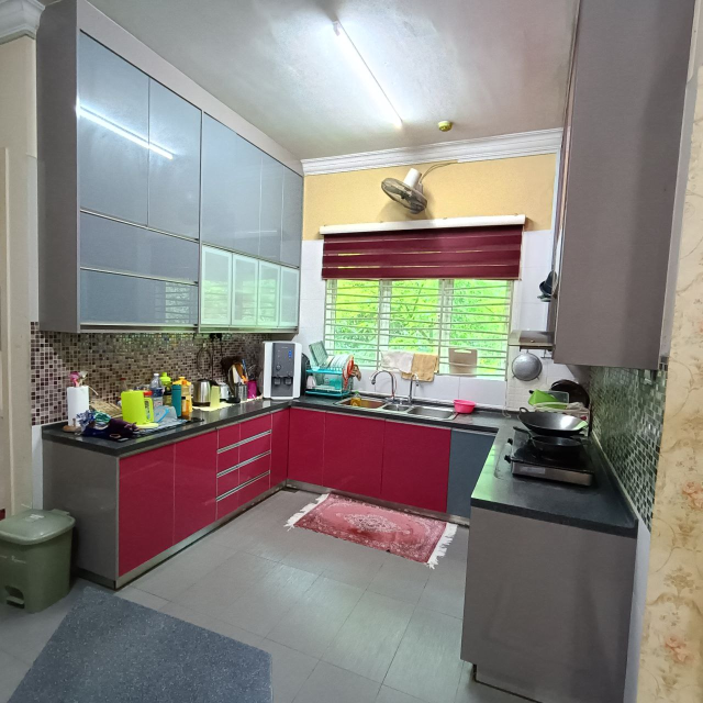 2 n half Storey Semi D Kristal Court Seksyen 7 - photo 12