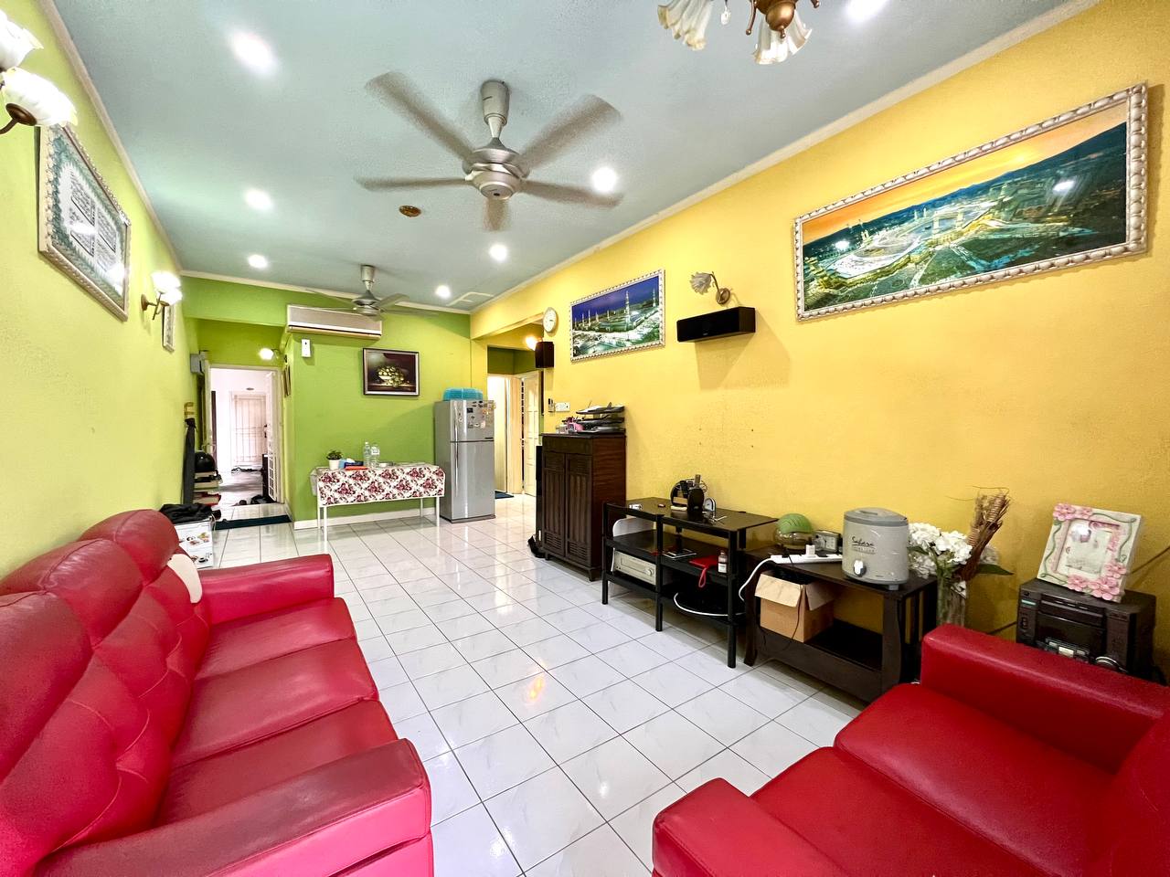 RENOVATED SD APARTMENT BDR SRI DAMANS - photo 2