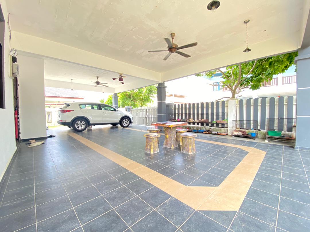Bungalow Setingkat CORNER Unit Taman Krubong - photo 6