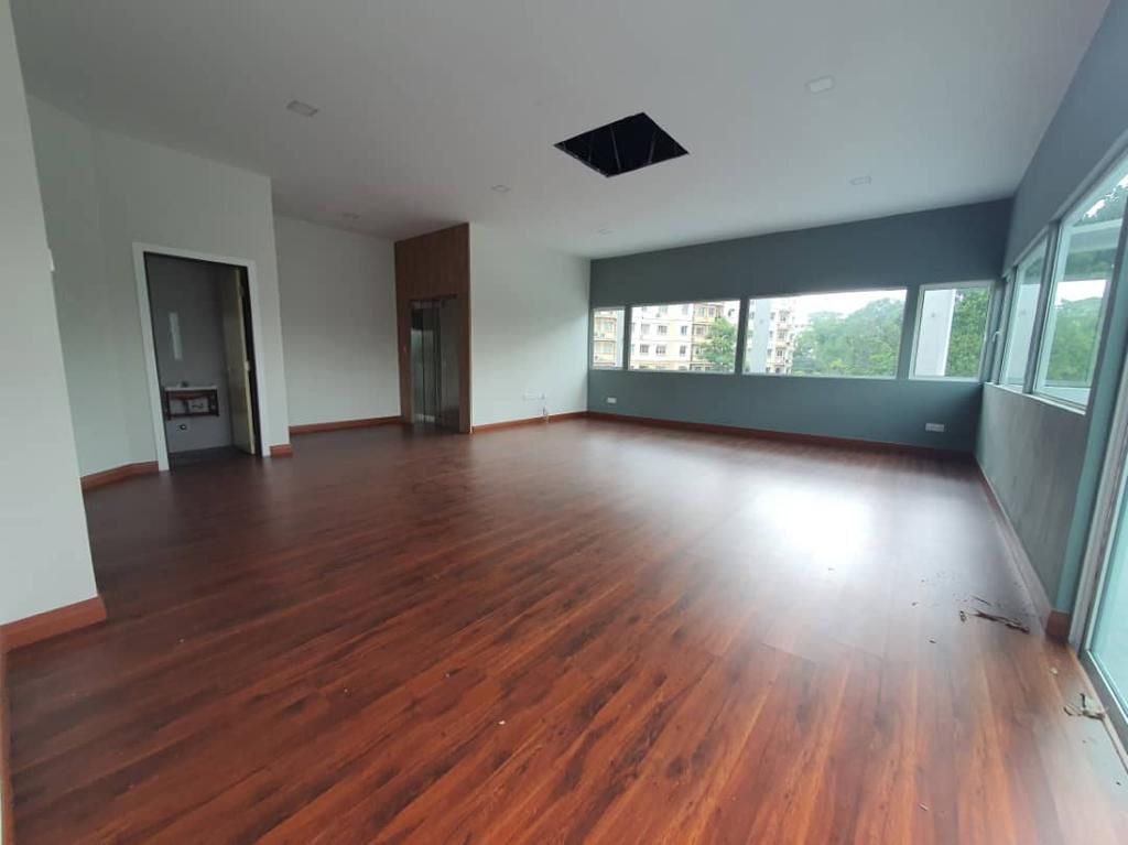 25 Storey Bungalow Corner Renovated - photo 7