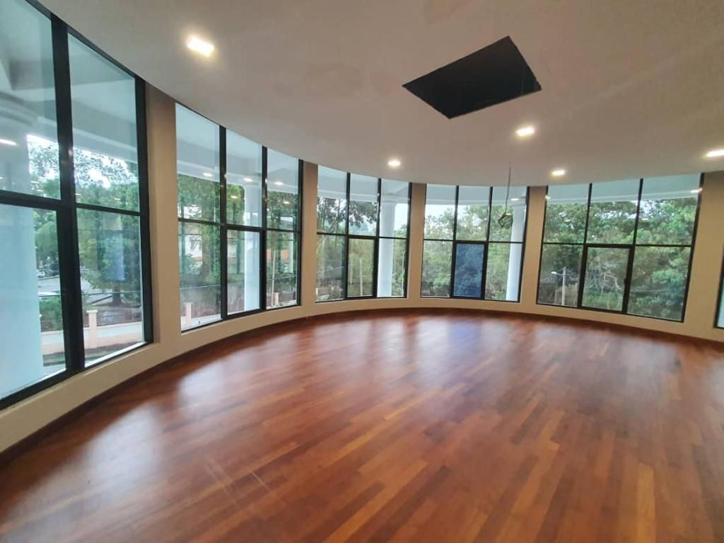 25 Storey Bungalow Corner Renovated - photo 8