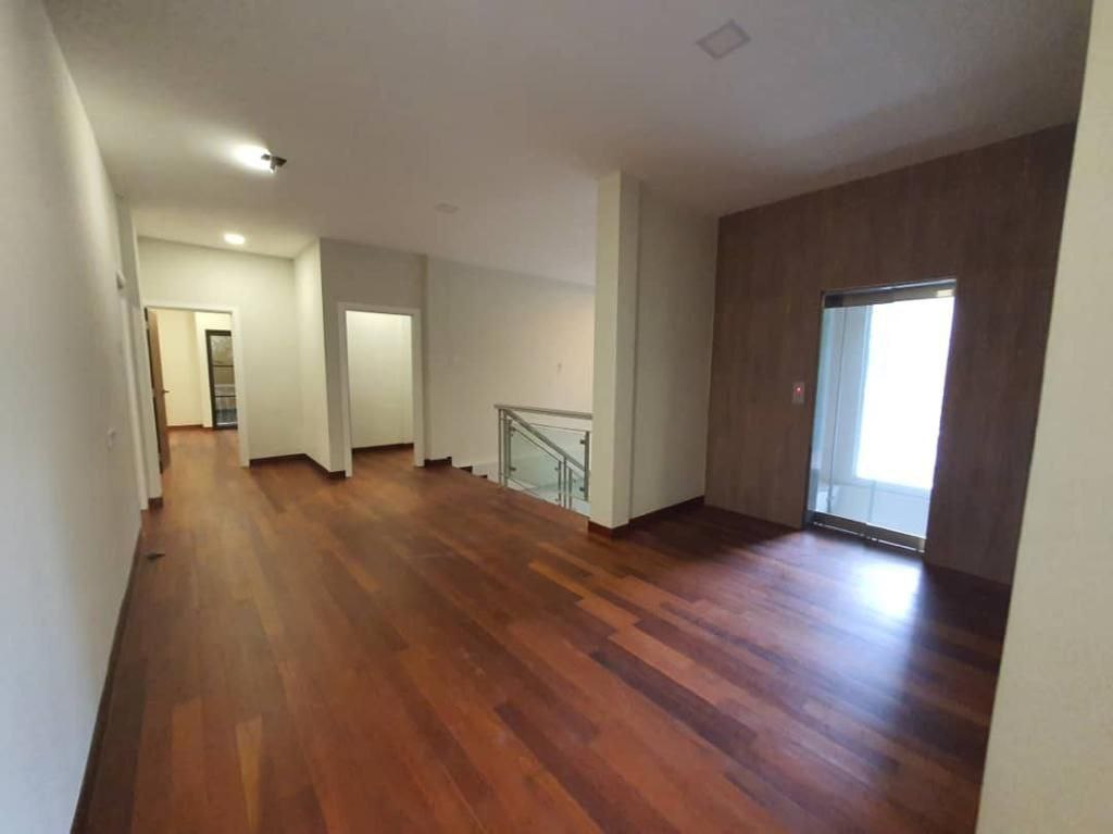 25 Storey Bungalow Corner Renovated - photo 9