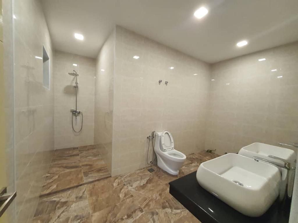25 Storey Bungalow Corner Renovated - photo 10