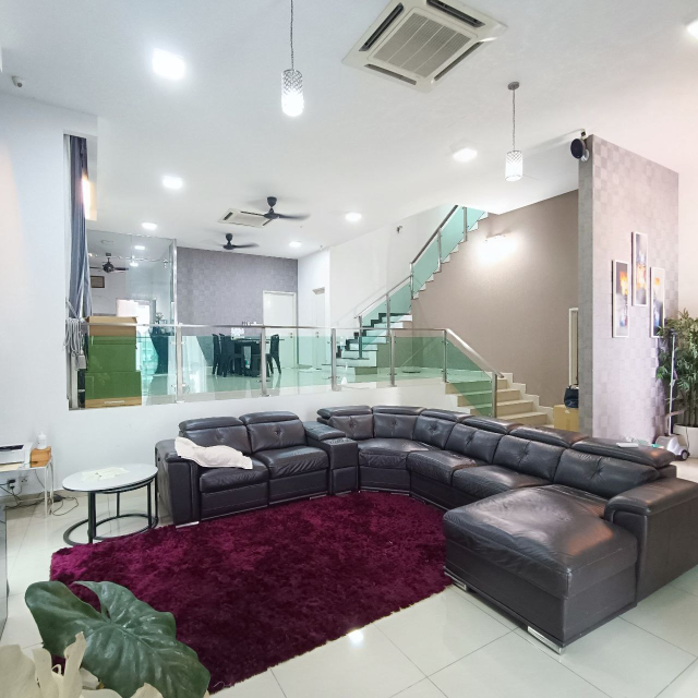 Semi-D 3 Storey Clover Garden Residence Cyberjay - photo 3